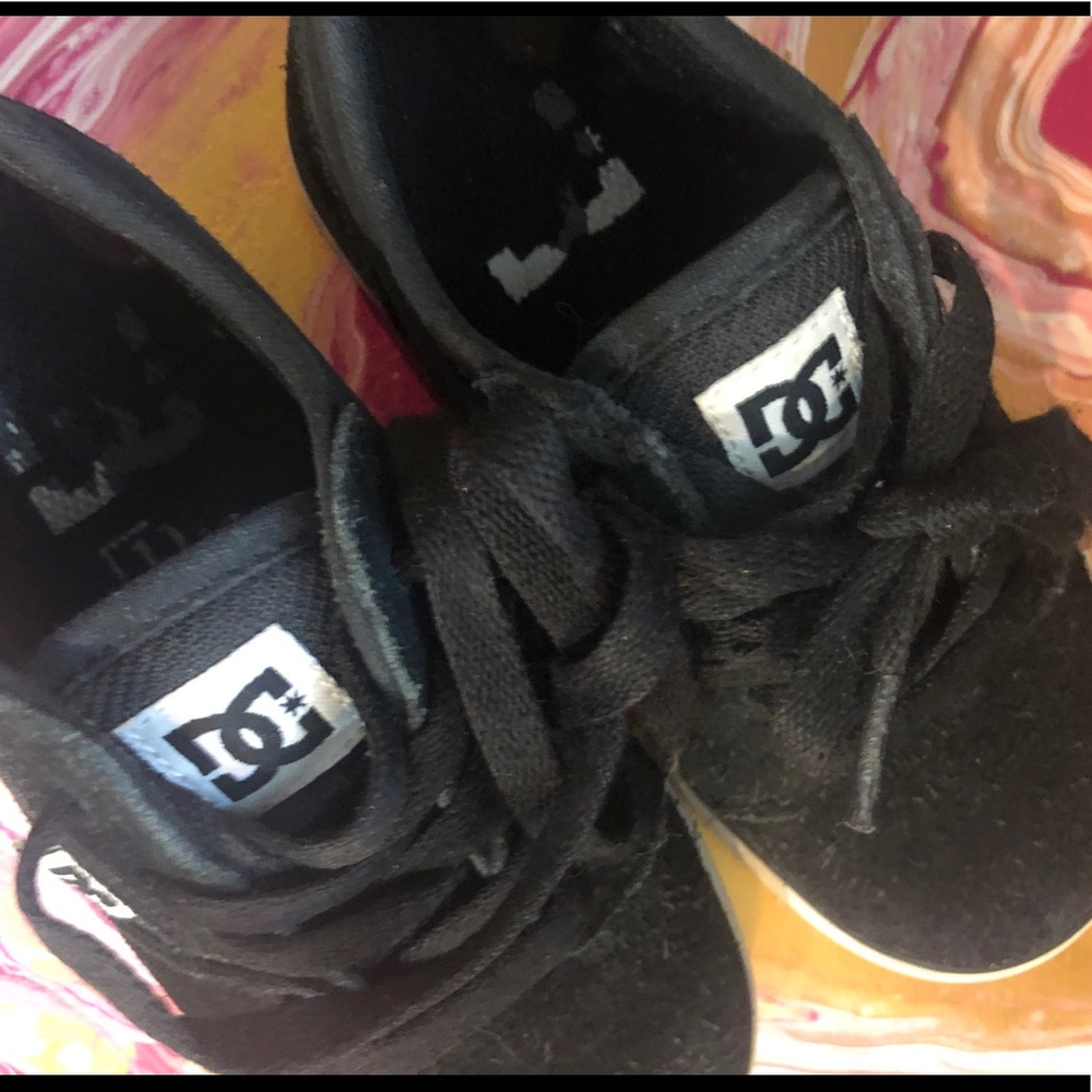 DC shoes kids size 11